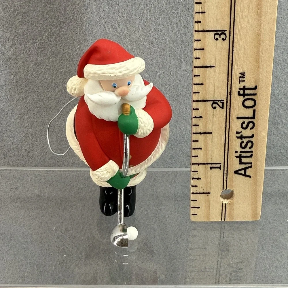 Hallmark Keepsake 2005‎ A Putter for Santa Christmas Ornament